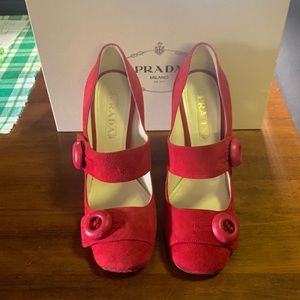 Prada suede pump